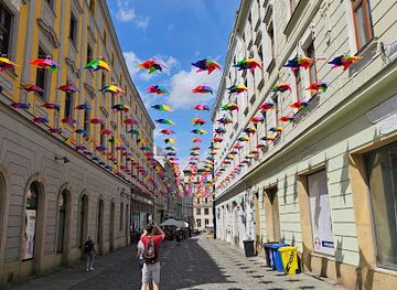 czechia/svaty-kopecek/attraction/duhove-vetrniky
