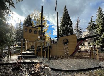 colorado/vail/attraction/pirate-ship-playground