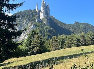 france/rhone-alpes/attraction/les-3-pucelles