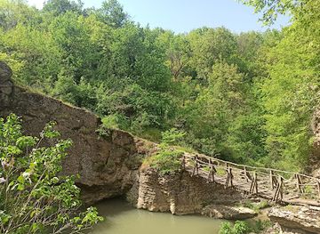bulgaria/danubian-plain/attraction/zarapovo-waterfall-vishovgrad
