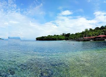indonesia/north-maluku/attraction/dodoku-muelle-del-sultanato-islamico-de-ternate-dodoku-ali