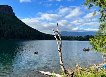 washington/snoqualmie-pass/attraction/rattlesnake-lake-recreation-area