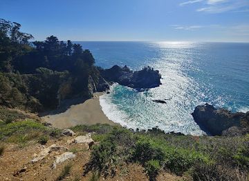 california/big-sur/attraction/pfeiffer-falls