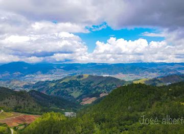 dominican-republic/constanza/attraction/la-casita-de-constanza