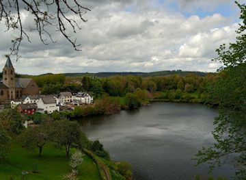germany/eifel/attraction/ulmener-maar