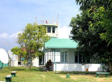 maldives/thinadhoo-island/attraction/kaadedhdhoo-airport-children-park