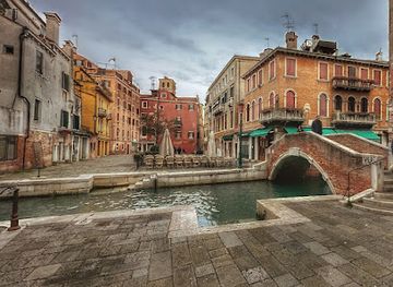italy/venice-lido/attraction/church-of-saint-mary-of-miracles