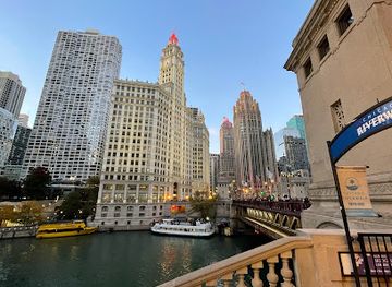 illinois/chicago/river-north/attraction/mccormick-bridgehouse-chicago-river-museum