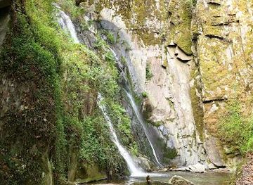 portugal/coimbra/attraction/fraga-da-pena