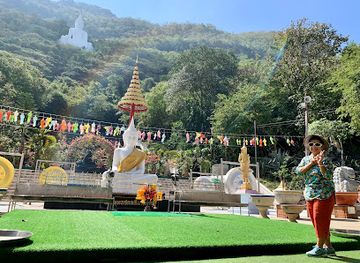 thailand/khao-yai/attraction/wat-thep-phithak-punnaram