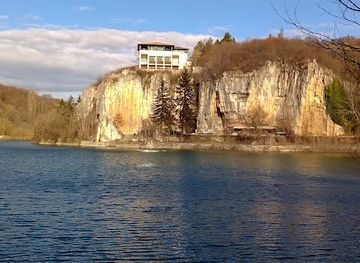 bulgaria/pleven/attraction/wine-museum