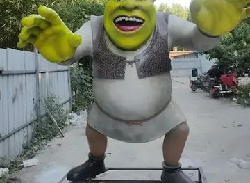 kuwait/kuwait-zoo/attraction/shrek-statue