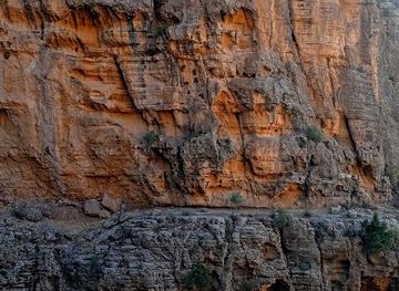 uzbekistan/surkhandarya-region/attraction/amir-temur-chuqurligi