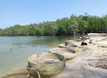 thailand/trat/attraction/lan-sai-beach-laem-klat