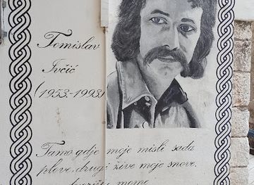 croatia/zadar/attraction/tomislaw-ivcic-streetart