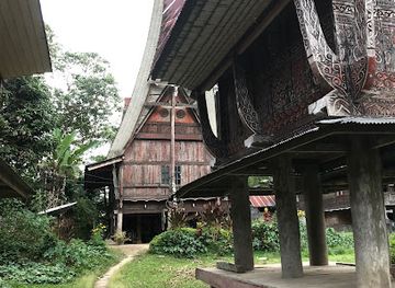 indonesia/tana-toraja/attraction/tongkonan-kendenan-kambisa-batu-a-riri-gandang-tua