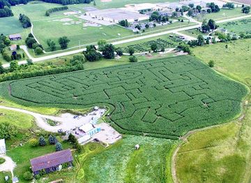 wisconsin/sturgeon-bay/attraction/door-county-corn-maze-at-denn