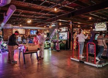 north-carolina/greensboro/attraction/boxcar-bar-arcade