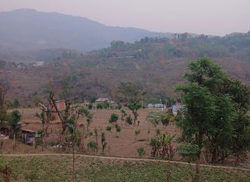 nepal/gosaikunda/attraction/garambeshi-simpani