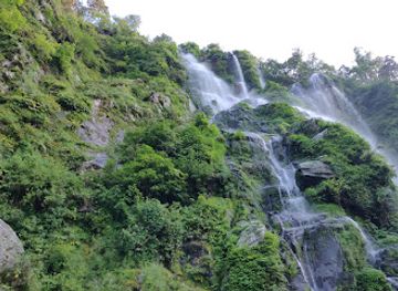 nepal/province-no-2/attraction/bahubali-jharana