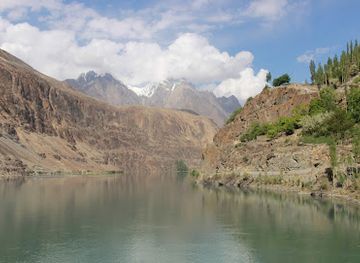 pakistan/gilgit-baltistan/attraction/blue-lake-view-resort-khalti
