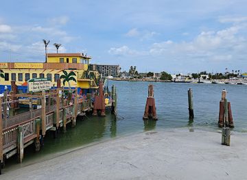 florida/treasure-coast/attraction/john-s-pass-village-boardwalk