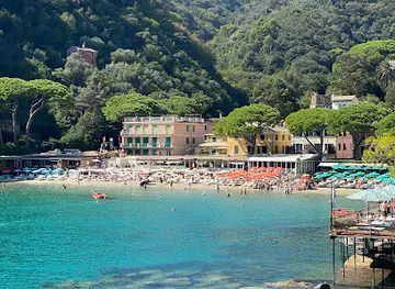 Scogli di Paraggi (accesso al mare)