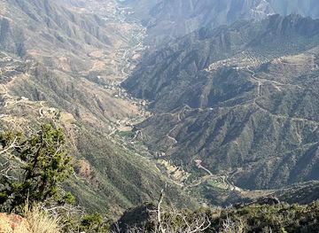 saudi-arabia/al-soudah-park/attraction/Aqbat-Al-Quron