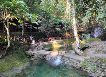 philippines/northern-mindanao/attraction/bolyok-falls