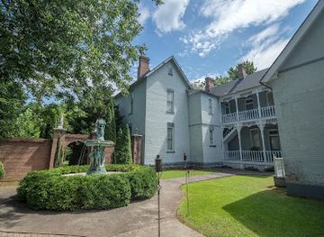 tennessee/middle-tennessee/attraction/falcon-rest-mansion-gardens