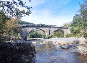 greece/macedonia/attraction/stavropotamou-ancient-stone-bridge