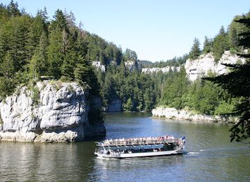 france/franche-comte/attraction/bateaux-du-saut-du-doubs