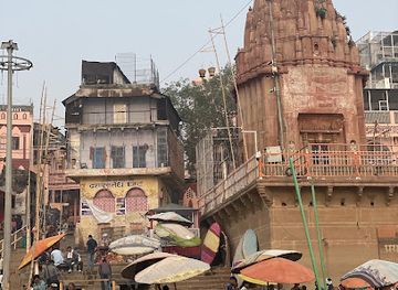 india/varanasi/dashashwamedh-ghat/attraction/dashashwamedh-ghat