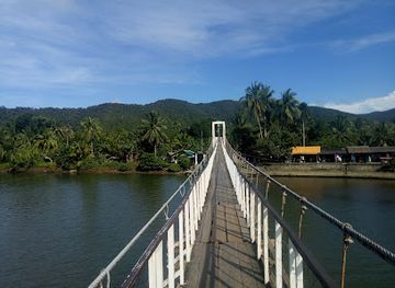 philippines/central-luzon/attraction/zabali-hanging-bridge
