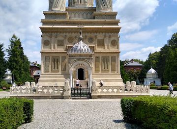 romania/arges/attraction/curtea-de-arges-monastery