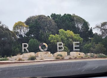 australia/limestone-coast/attraction/welcome-to-robe-photo-point
