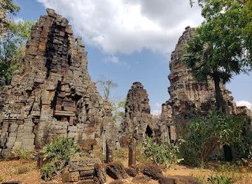 cambodia/battambang/attraction/banan-temple