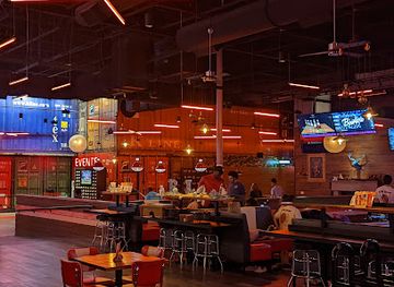 alabama/tuscaloosa/attraction/bowlero-tuscaloosa