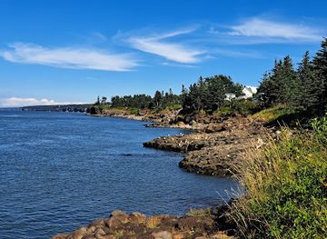 canada/fundy-national-park/attraction/black-rock-lighthouse