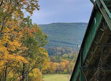 vermont/molly-stark-state-park/attraction/harris-hill-ski-jump-retreat-farm-trailhead