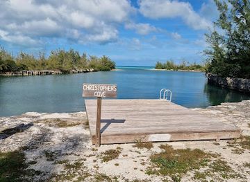 the-bahamas/eleuthera-island/attraction/christopher-s-cove