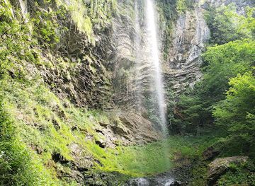 france/pyrenees/attraction/cascade-d-alzen