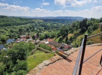 czechia/bohemia/attraction/michalovice-castle