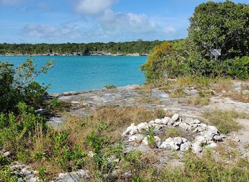 the-bahamas/eleuthera-island/attraction/gully-hole