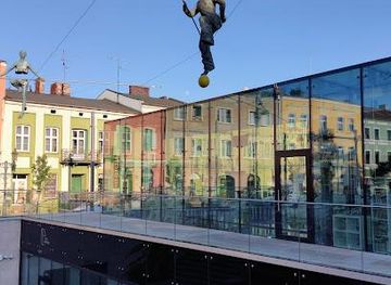 poland/czestochowa/attraction/old-market-square