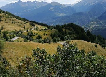 italy/gran-paradiso-national-park/attraction/lago-di-joux
