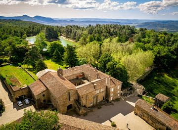 france/languedoc/attraction/saint-michel-de-grandmont-priory