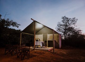 namibia/oshana/attraction/mountain-peak-game-lodge-and-camping