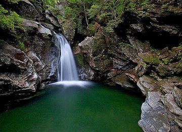 vermont/lamoille-county/attraction/bingham-falls