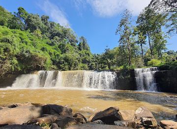 thailand/phetchabun-mountains/attraction/sri-dit-waterfall
